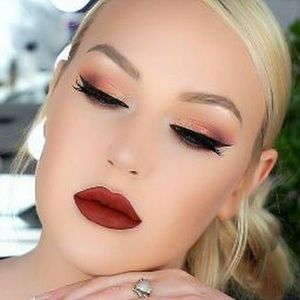 Meet your Posher, Cristal